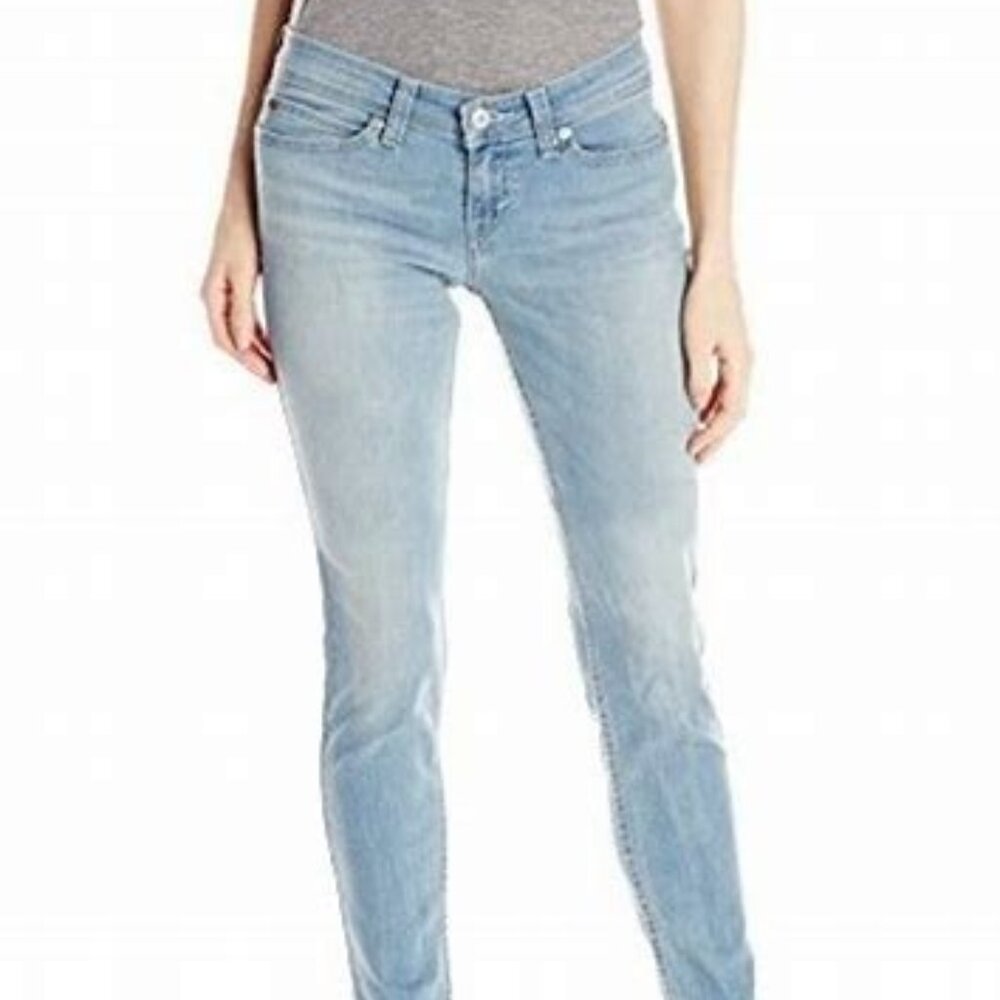 Levi's Women's Light Blue Skinny Jeans